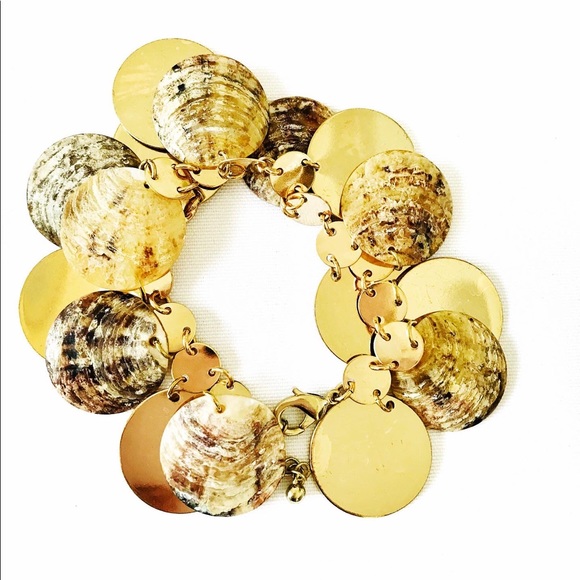 Shell and medallion bracelet - Picture 4 of 6